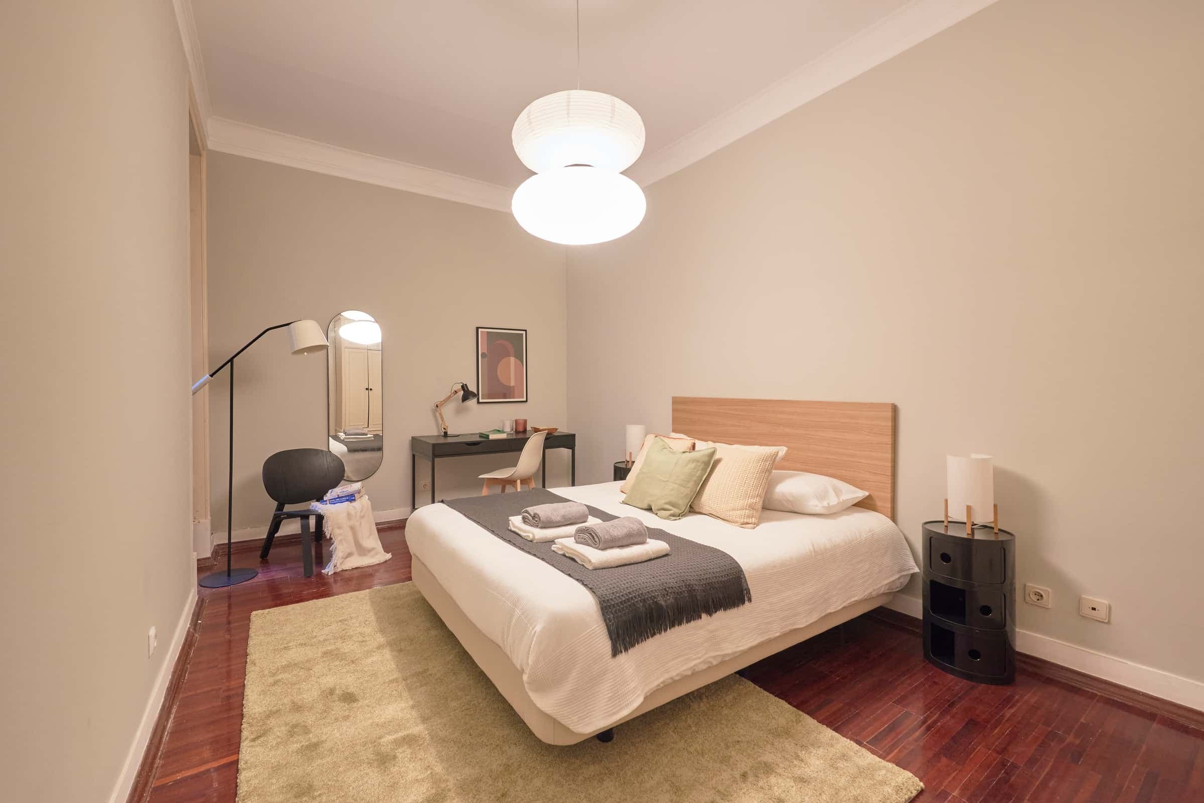 Cozy Double Room near Parque Eduardo VII - Room 7 photo 1