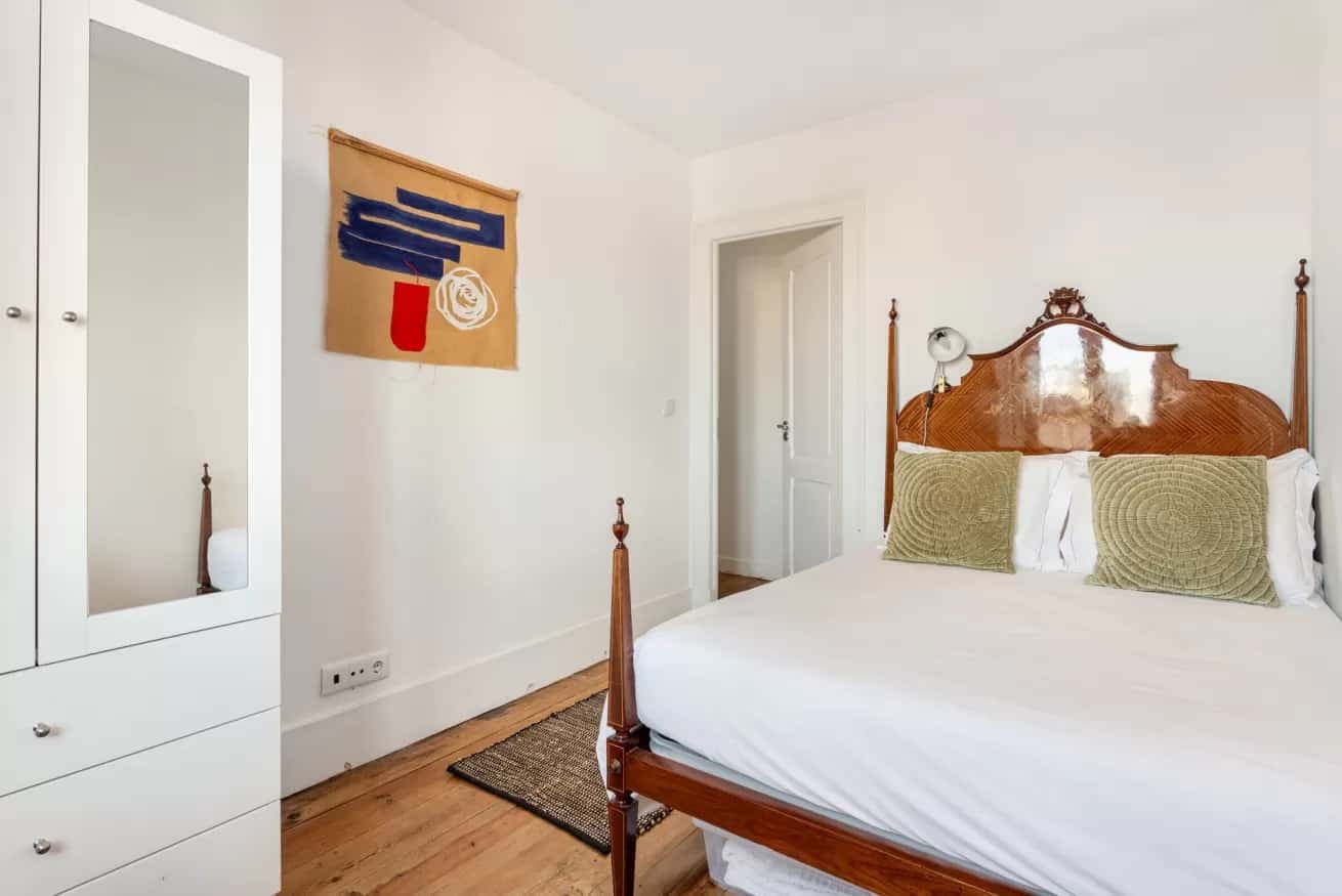 Cosy 2-bed flat w/desk in Arroios photo 1