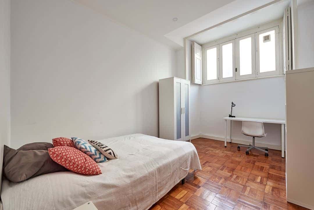 Modern double bedroom in Alameda - Room 3 photo 1