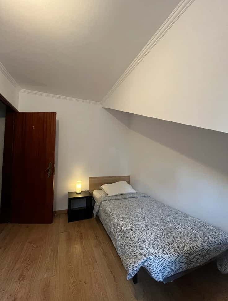 Single Room in Ajuda, Lisbon (Room 1) photo 1