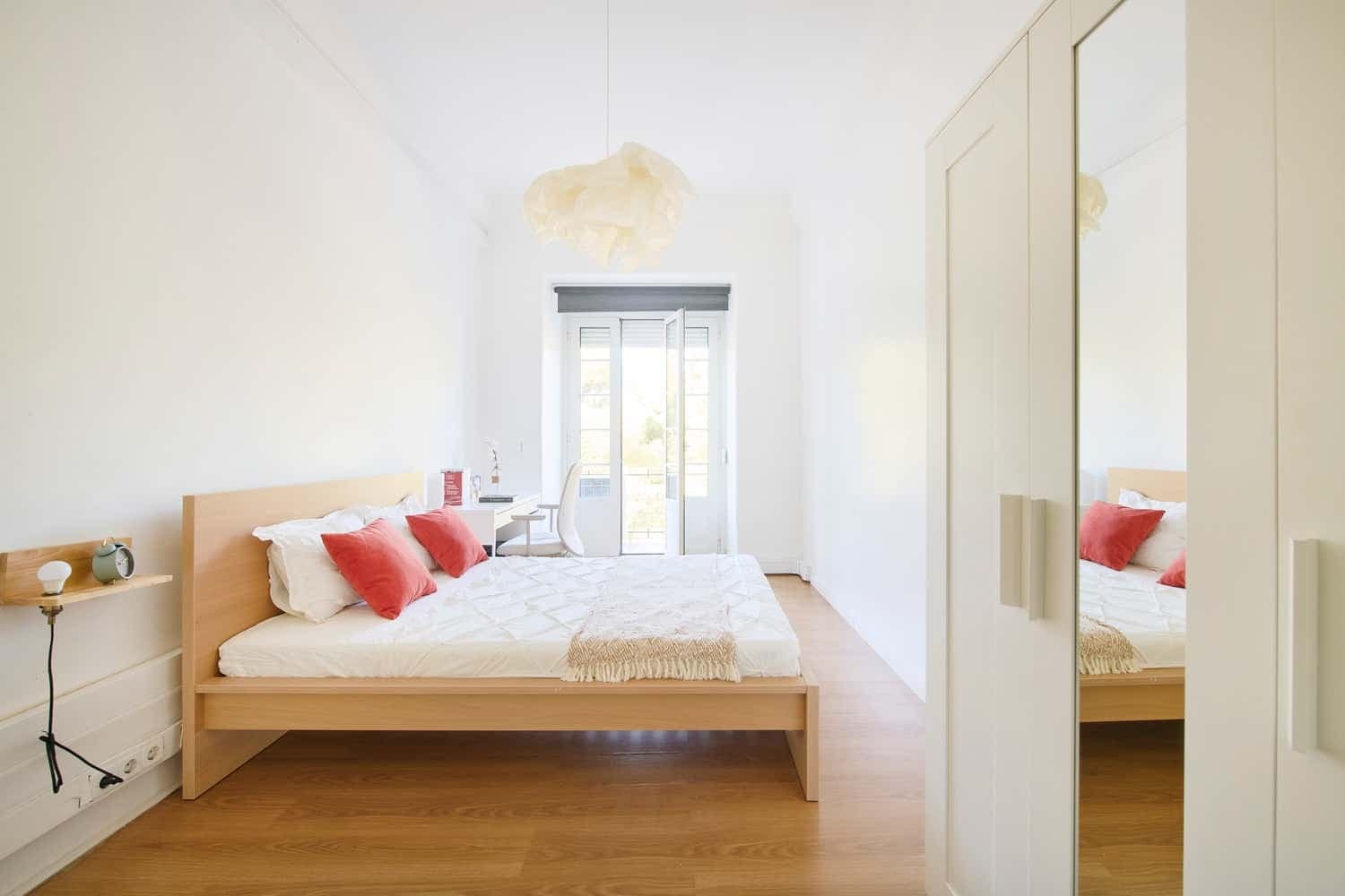 Room 1 - 38. Sidonio Pais 24 1D photo 1