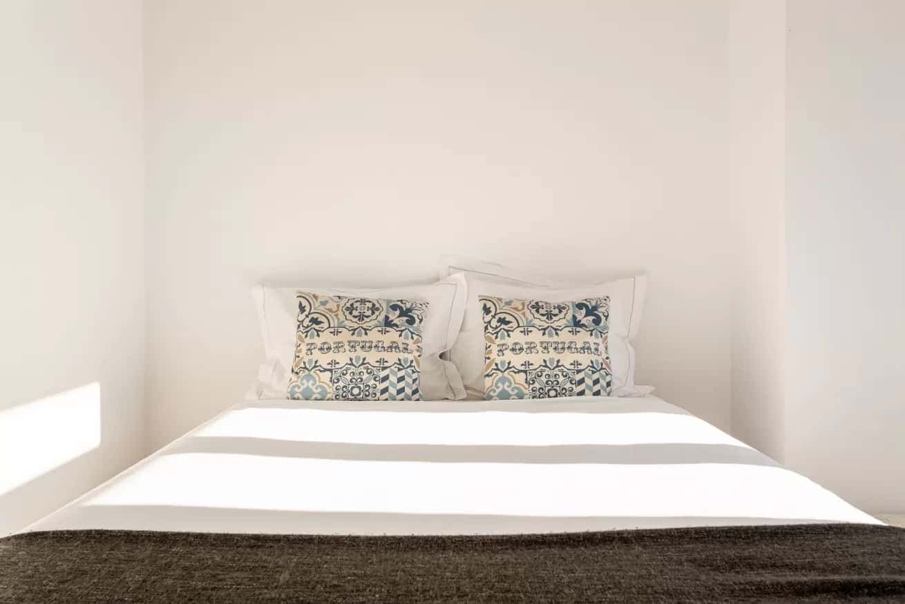 Chic 2BR Apt in Bairro Alto, 2mins to São Pedro de Alcântara viewpoint photo 1