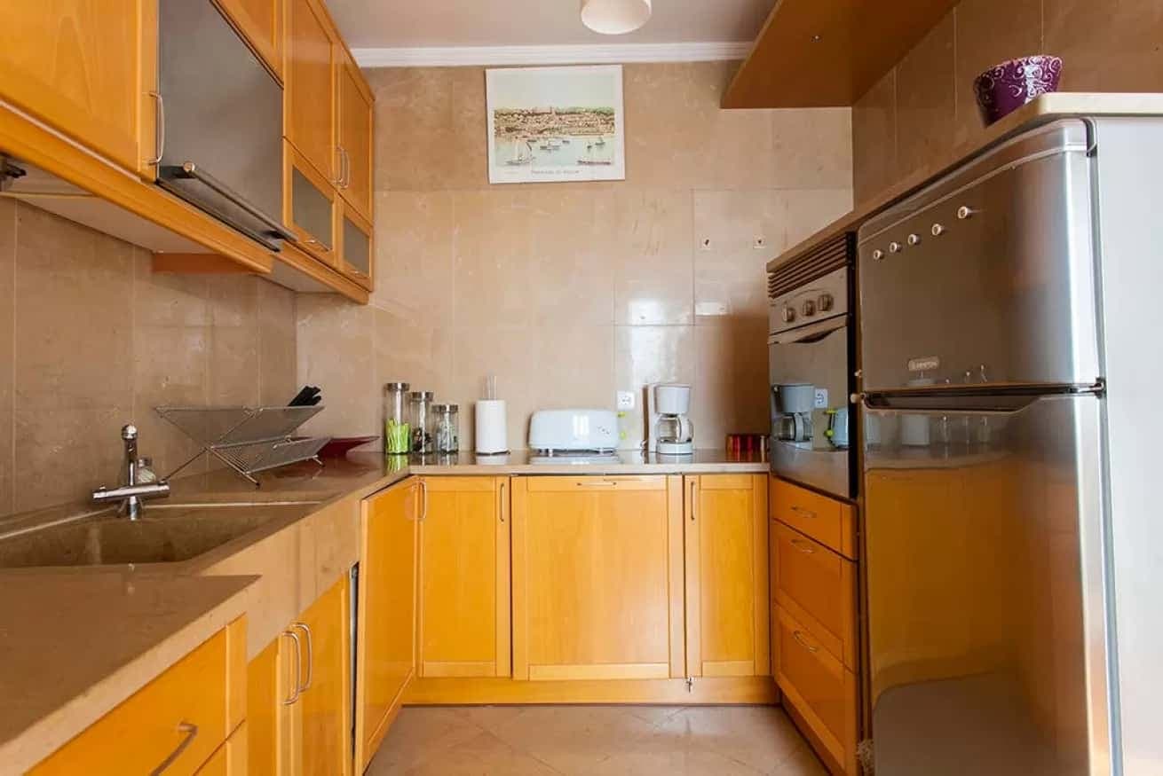 Spacious&bright 1-bed flat w/city views in Lapa photo 1