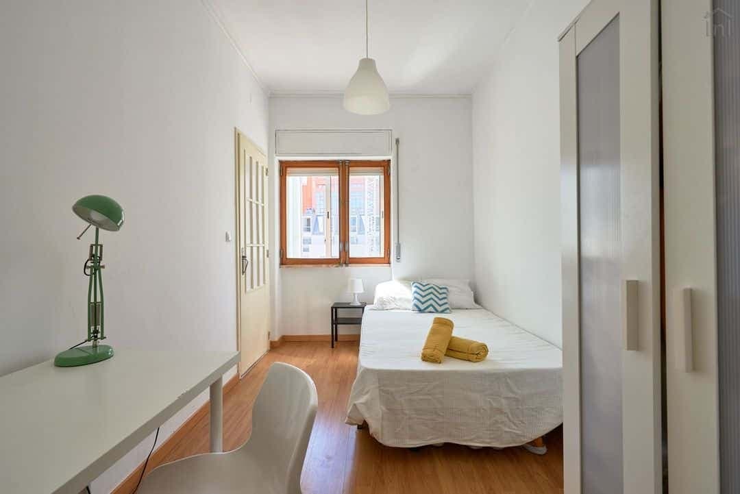 Bright double bedroom with private bathroom in Saldanha - Room 1 photo 1