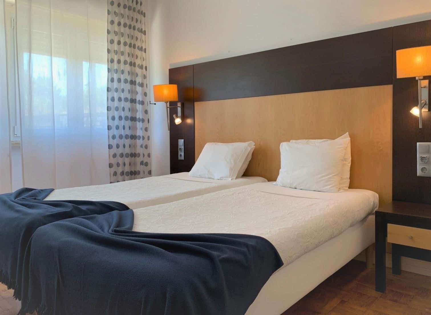 Twin bedroom in a 4-bedroom apartment in Benfica, Lisbon photo 1