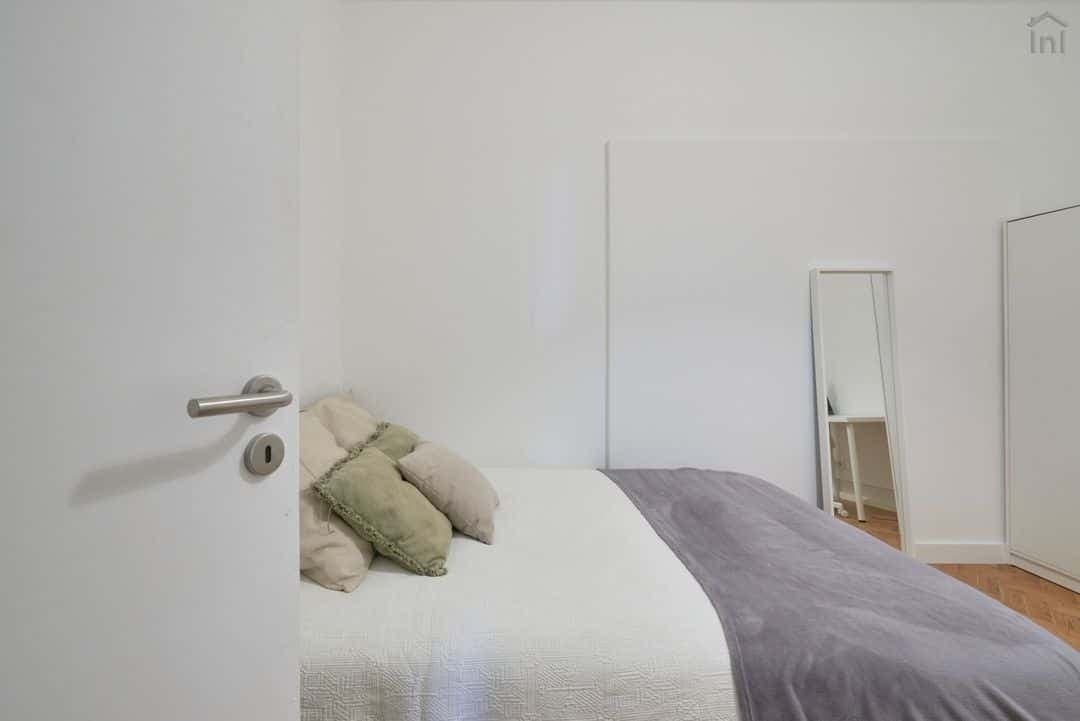 Comfortable double interior bedroom in Alameda - Room 5 photo 1
