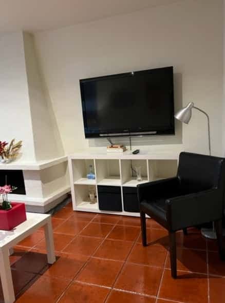 Confortável Apartamento de 3 quartos - Campolide photo 1