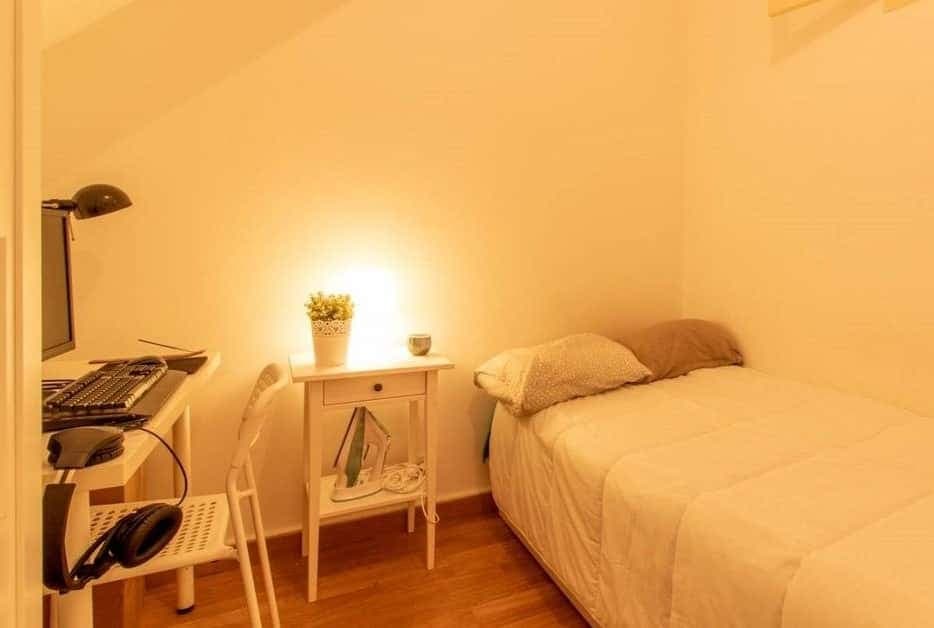 Comfortable single bedroom in Saldanha - Room 6 photo 1