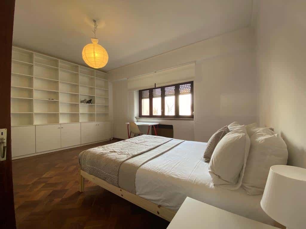 Big and Bright room.R5 photo 1