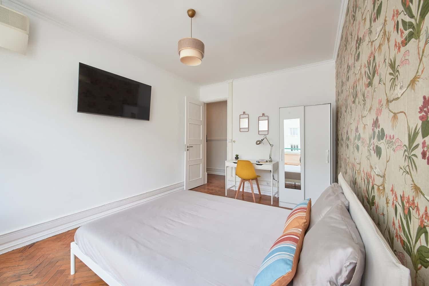 Room 5 - 46. Rua Castilho 90 4E photo 1