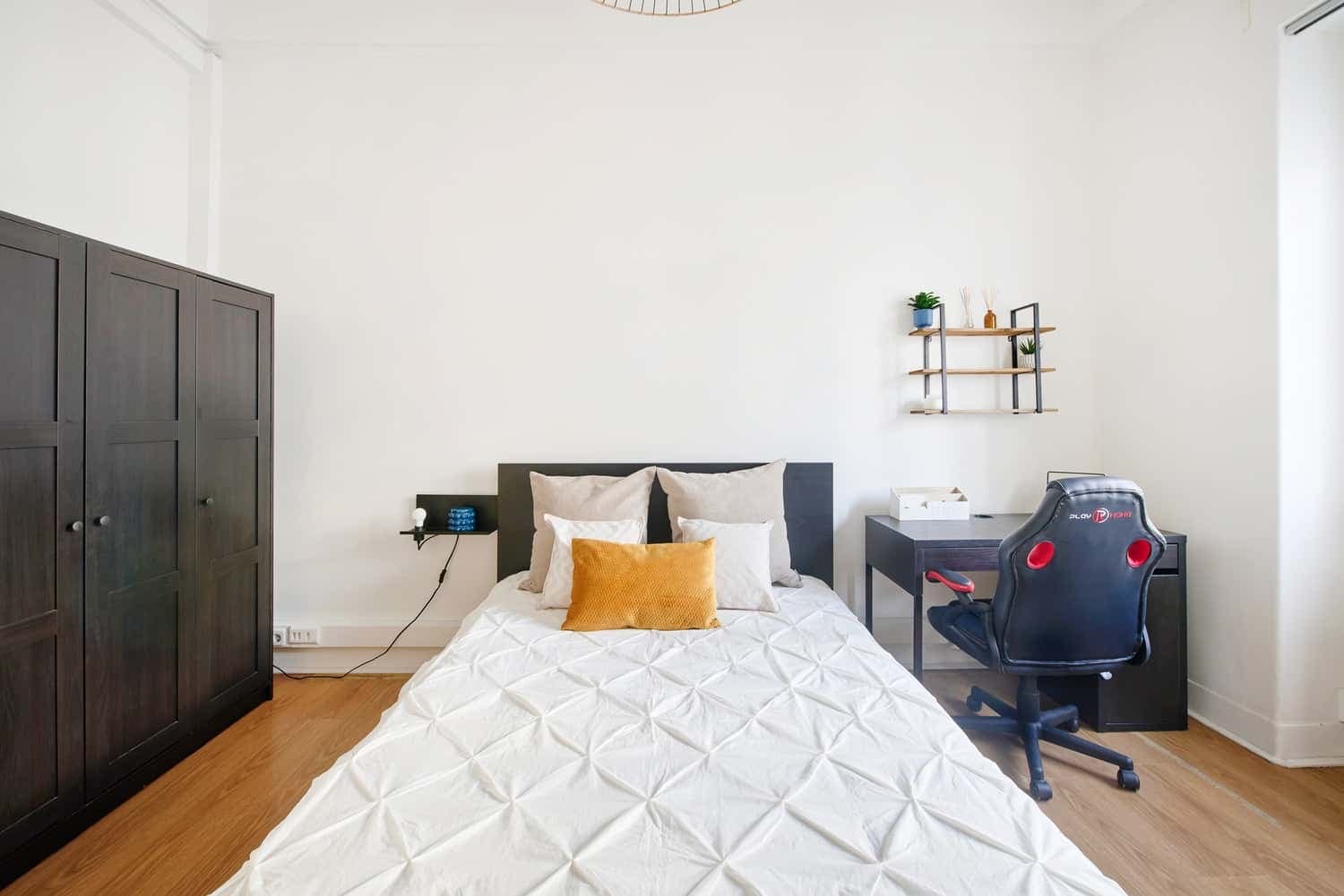 Room 7 - 36. Sidonio Pais 24 CVD photo 1