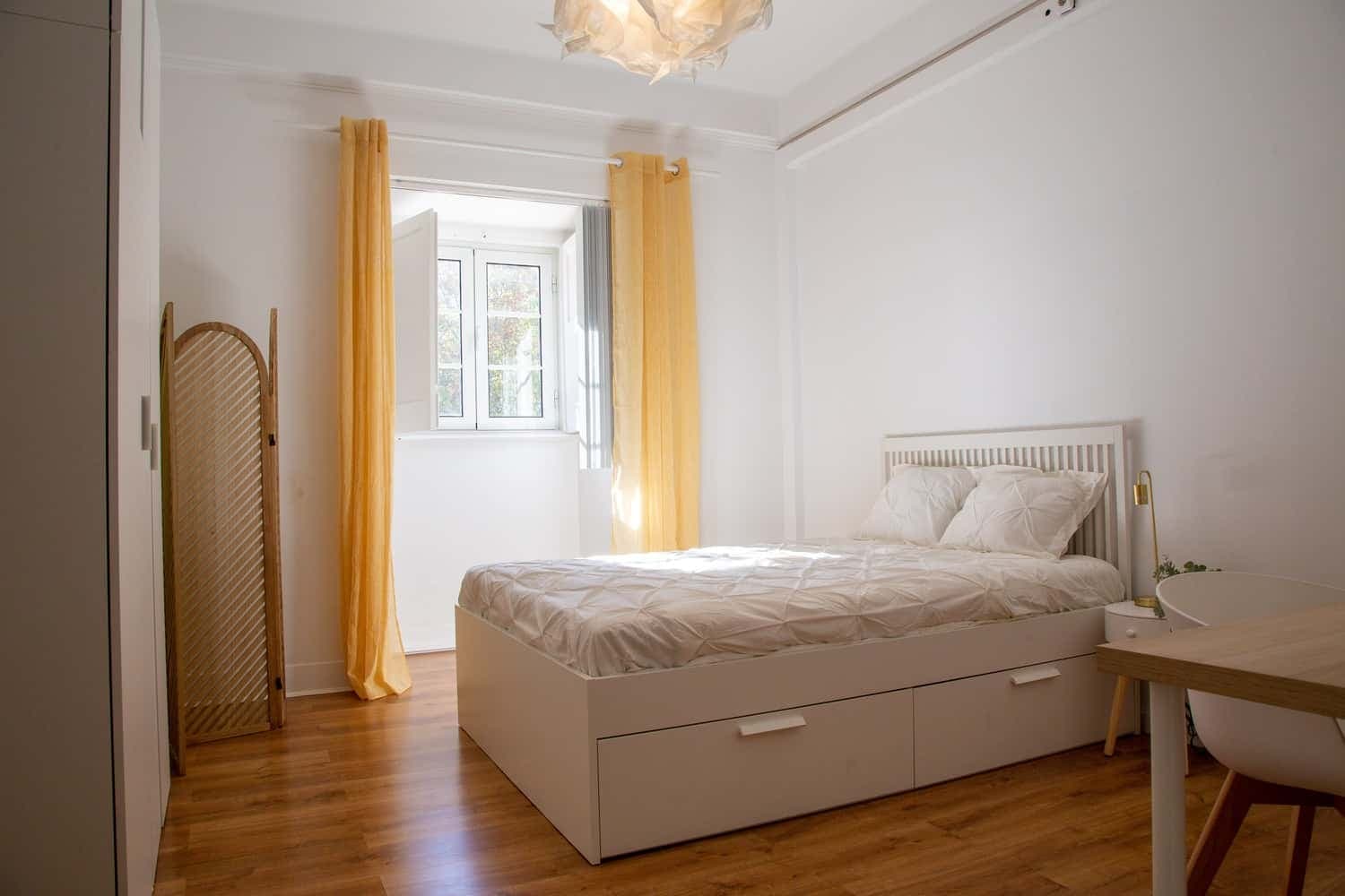 Room 4 - 36. Sidonio Pais 24 CVD photo 1