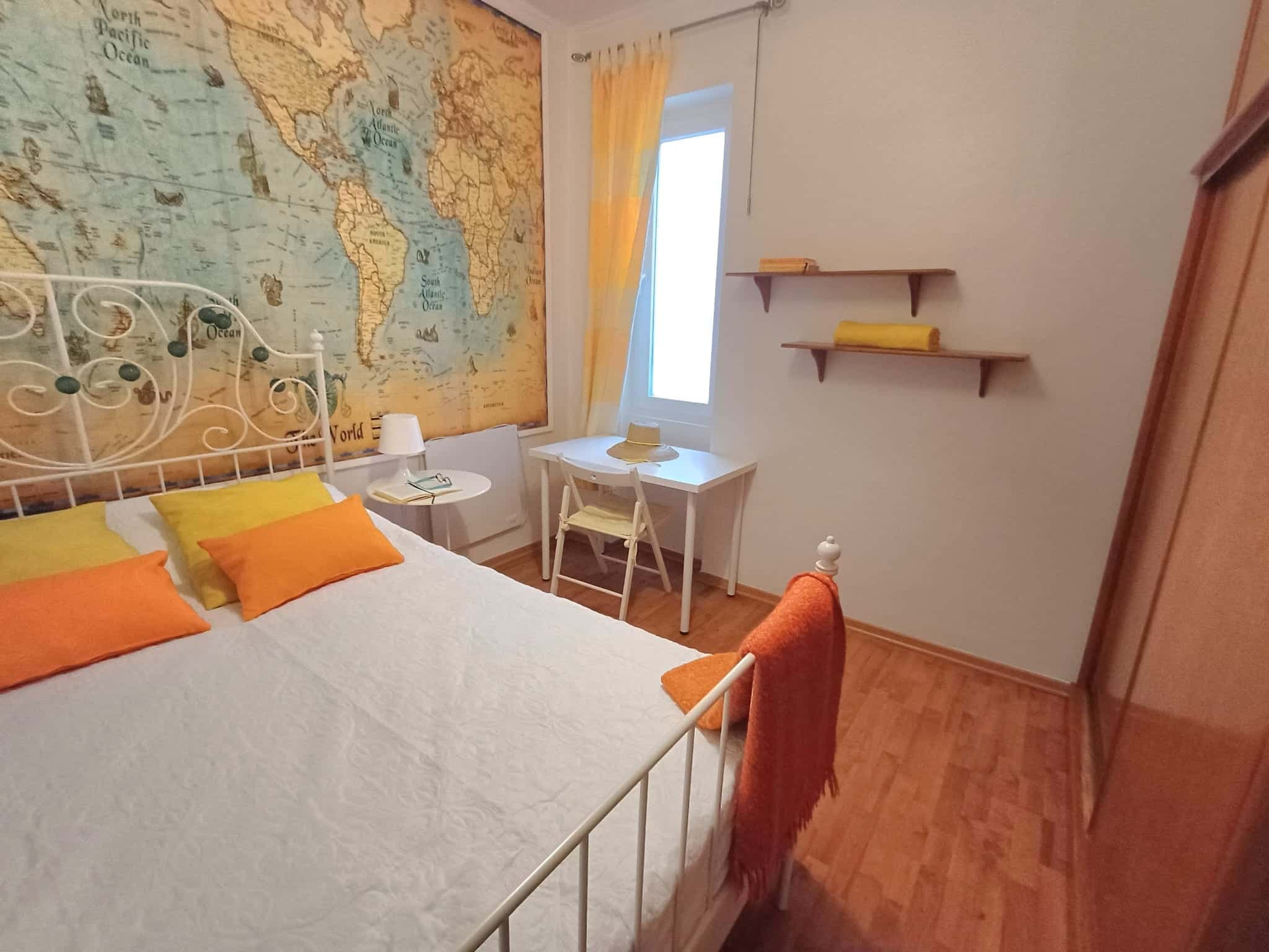 Comfortable room in a 5-bedroom apartment - Room 3 photo 1
