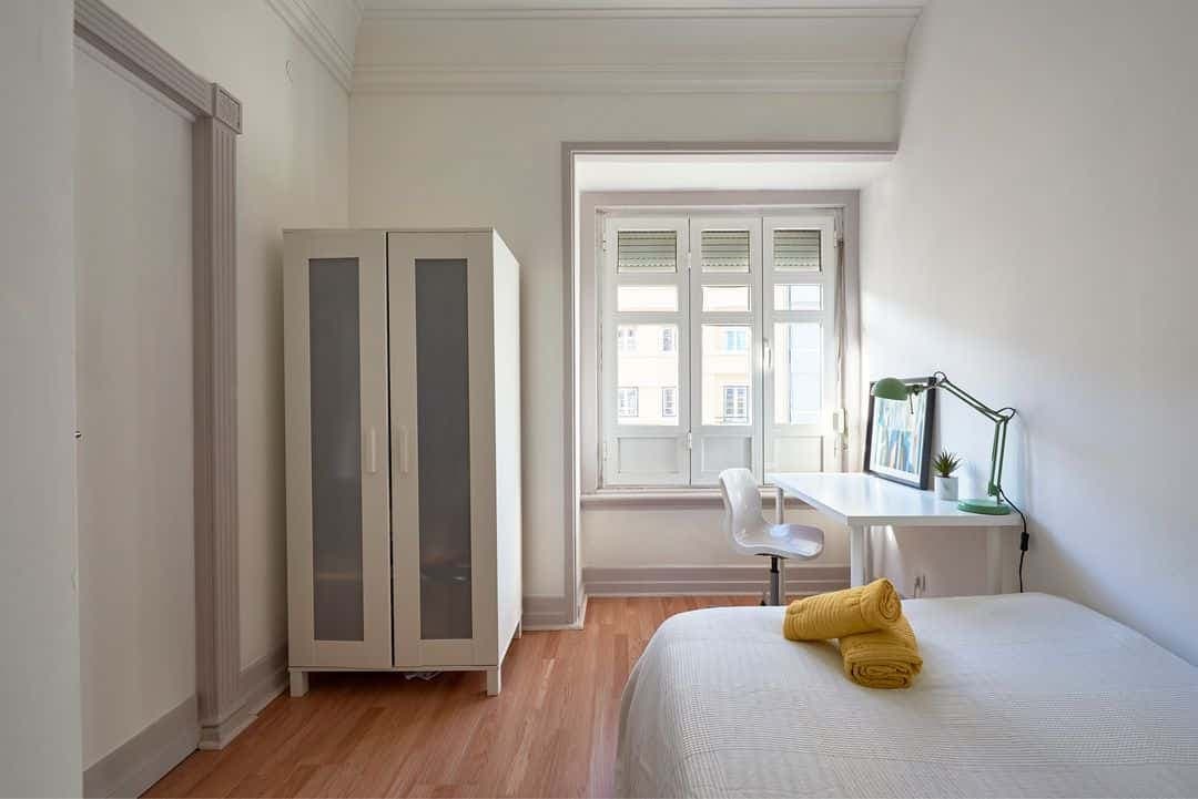 Comfortable double bedroom in Marquês de Pombal - Room 2 photo 1