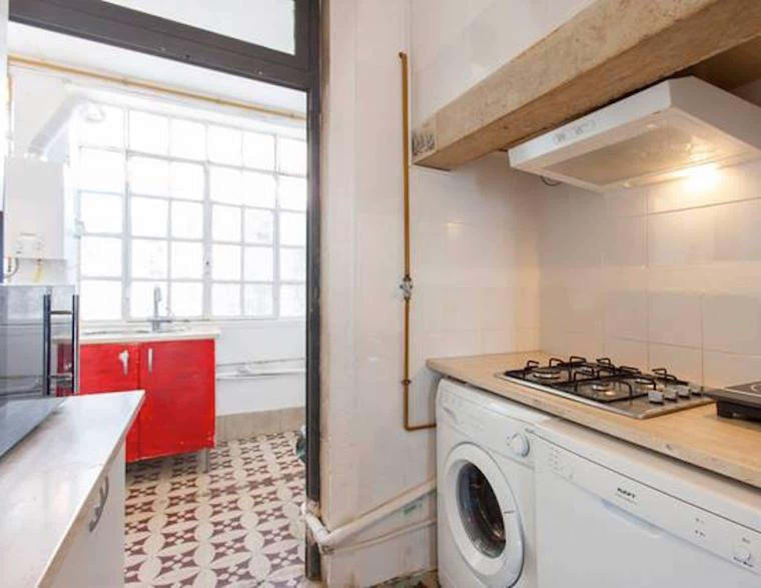 Quarto com cama de solteiro, com varanda, em apartamento com 6 quartos - FLAT K - K2 photo 1