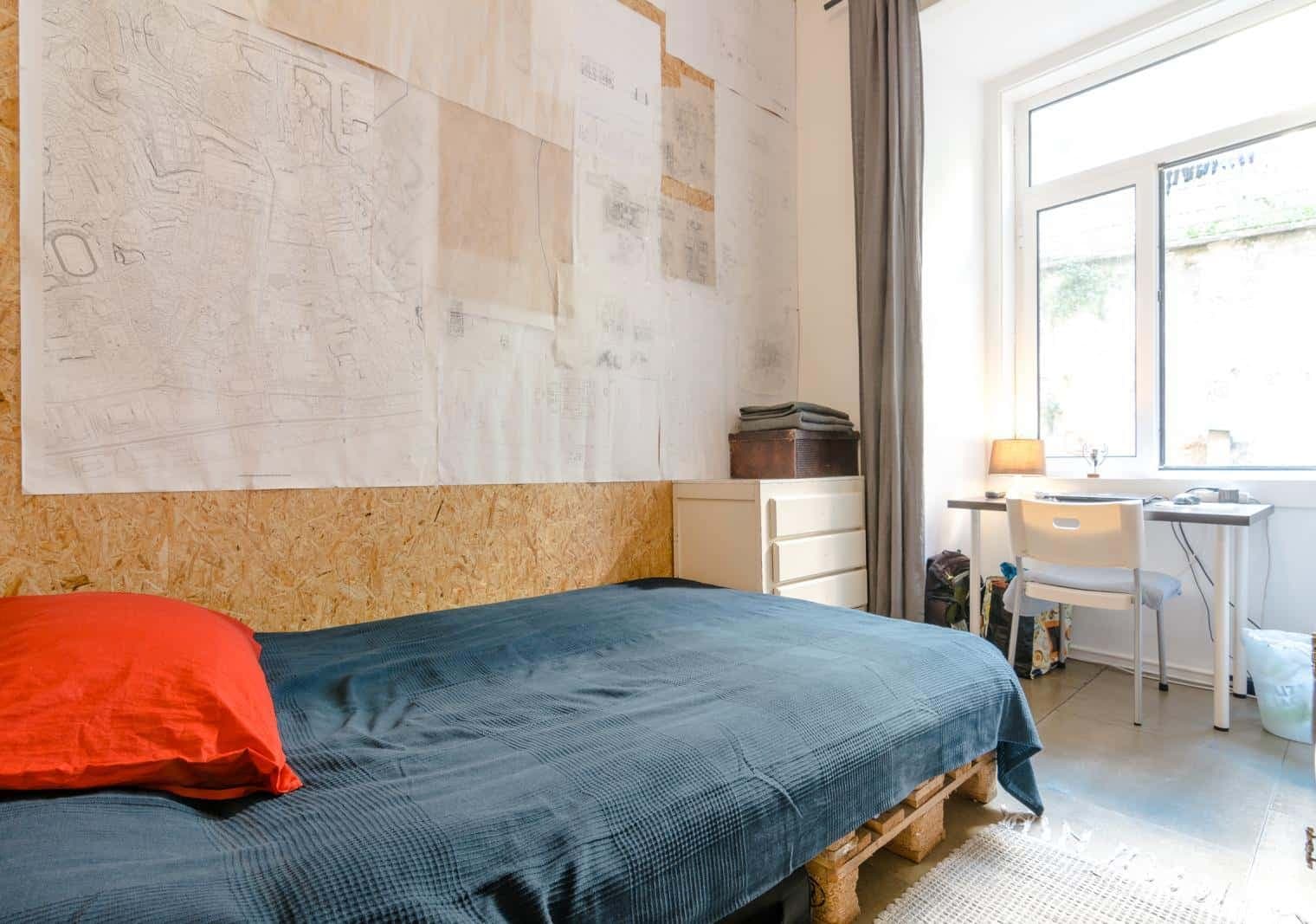 Quarto com cama de solteiro em apartamento com 10 quartos - FLAT SP - SP214 photo 1