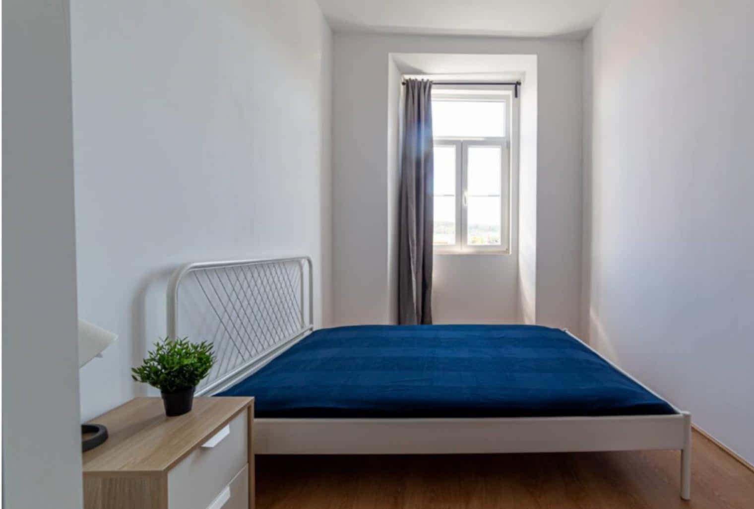 Quarto com cama de casal em apartamento com 9 quartos - FLAT Y - Y1 photo 1