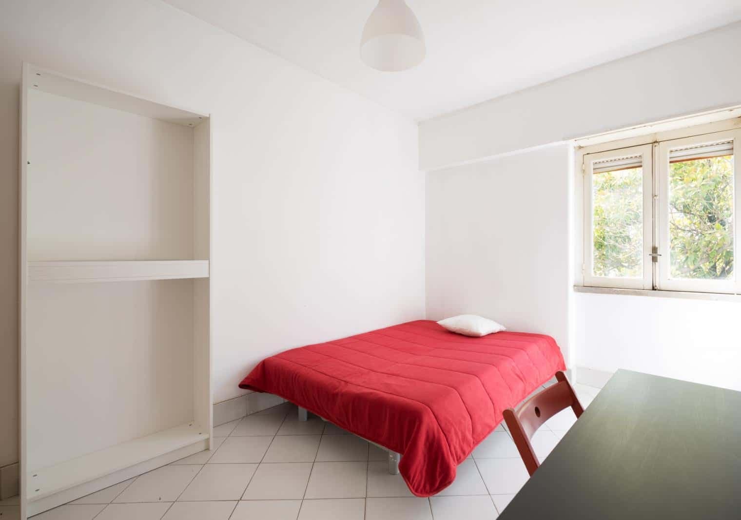 Quarto com cama de casal em residência - FLAT PP - PP203 photo 1