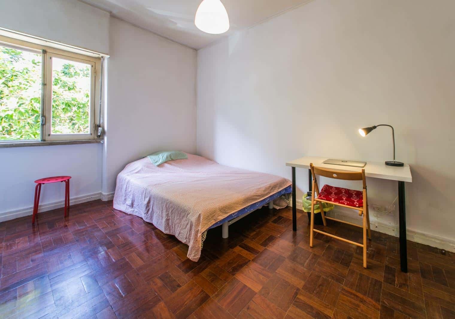 Quarto com cama de casal em apartamento com 6 quartos - FLAT BP - BP109 photo 1