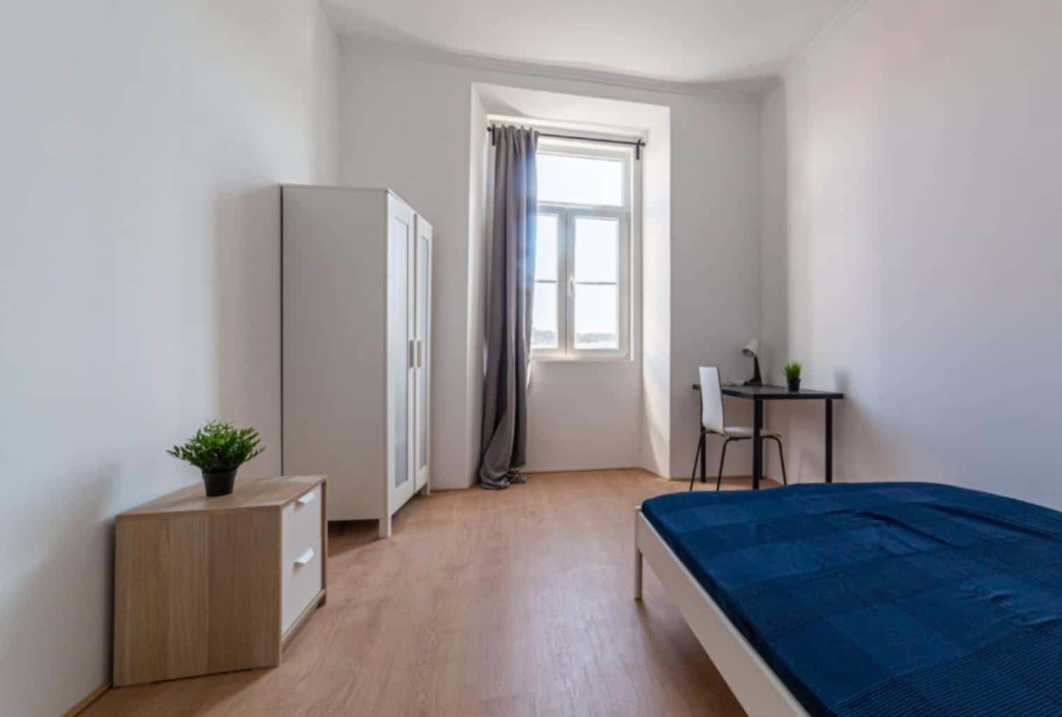Quarto com cama de casal em apartamento com 9 quartos - FLAT Y - Y2 photo 1