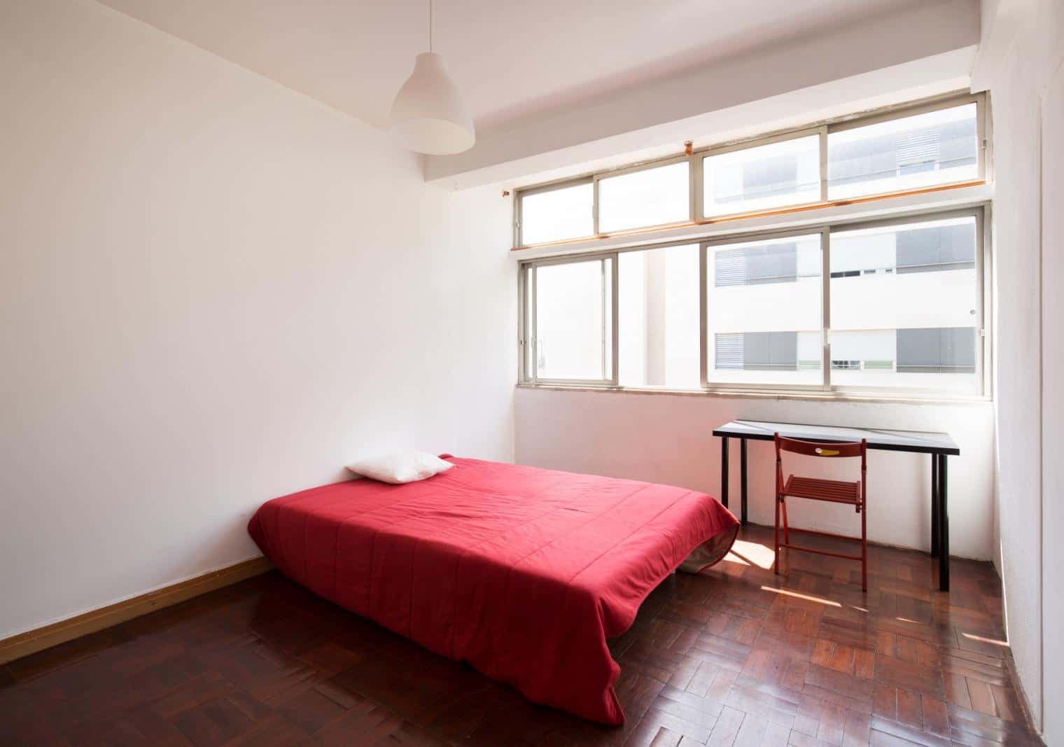 Quarto com cama de casal em residência - FLAT PP - PP201 photo 1