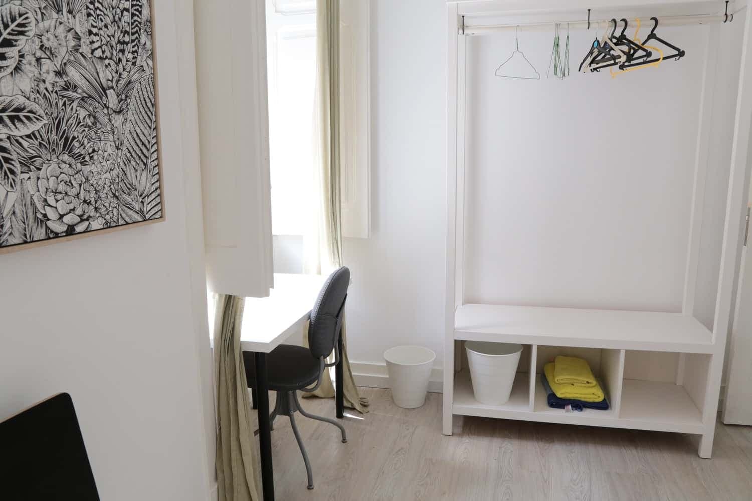 Room 2 - 03. Carvalho Araujo 90 1E photo 1