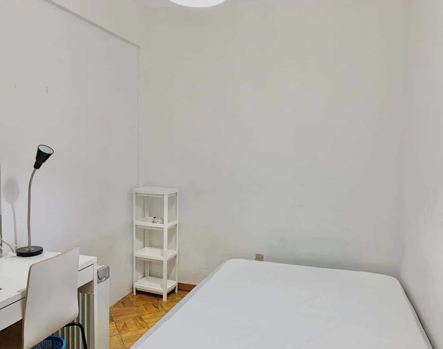 Quarto com cama de solteiro em apartamento com 7 quartos - FLAT REP - REP 7 photo 1