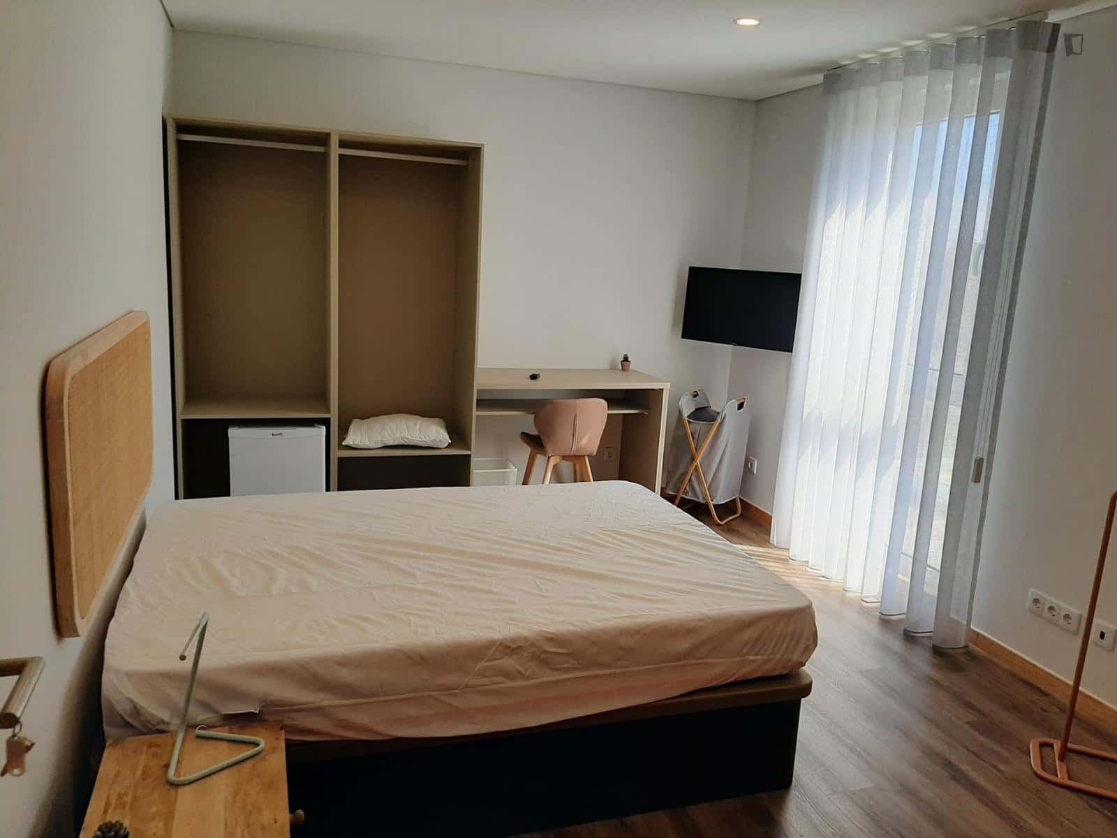 Room with private bathroom in Matosinhos, Porto (Room 9) photo 1