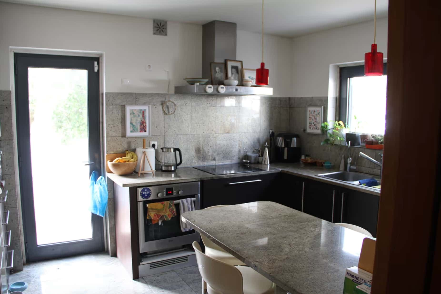 Comfy home with private garden in the coast of Lisbon photo 1