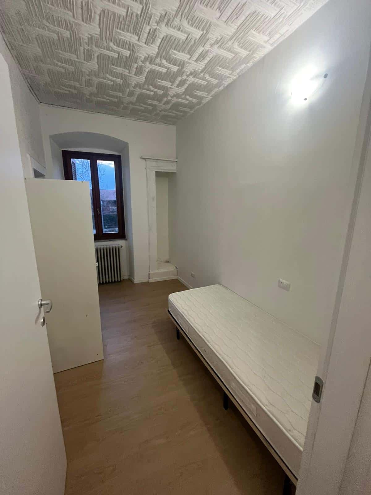 Room in Via Cremasca, Azzano San Paolo for 90 m² with 4 bedrooms photo 1