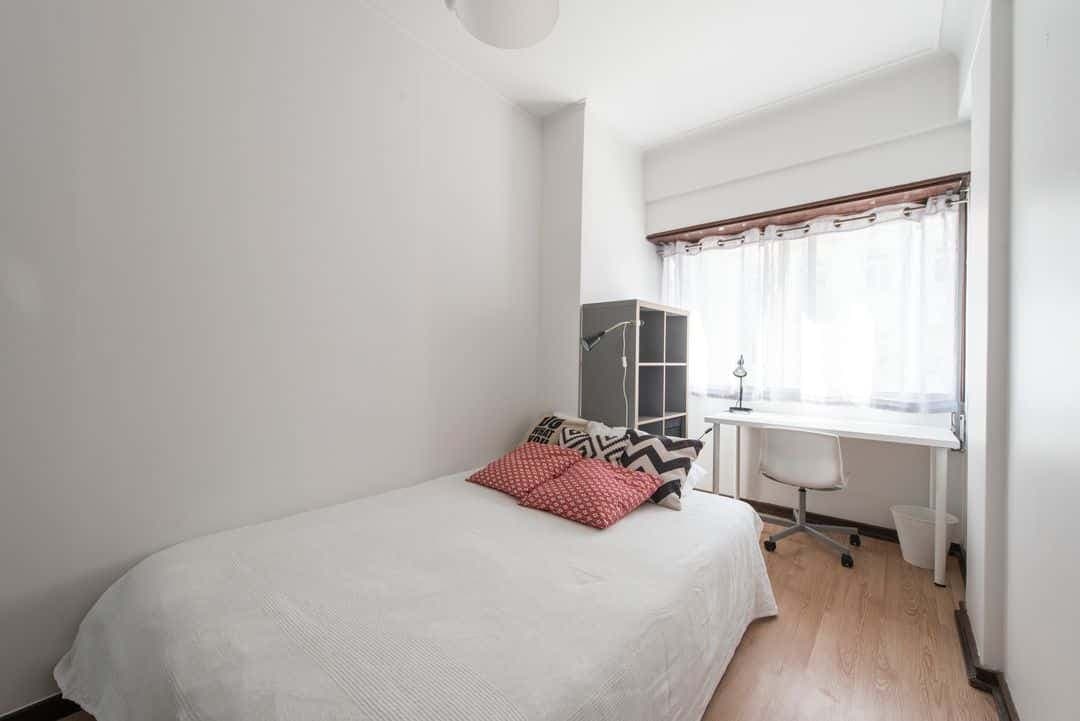 Modern double bedroom in Saldanha - Room 3 photo 1