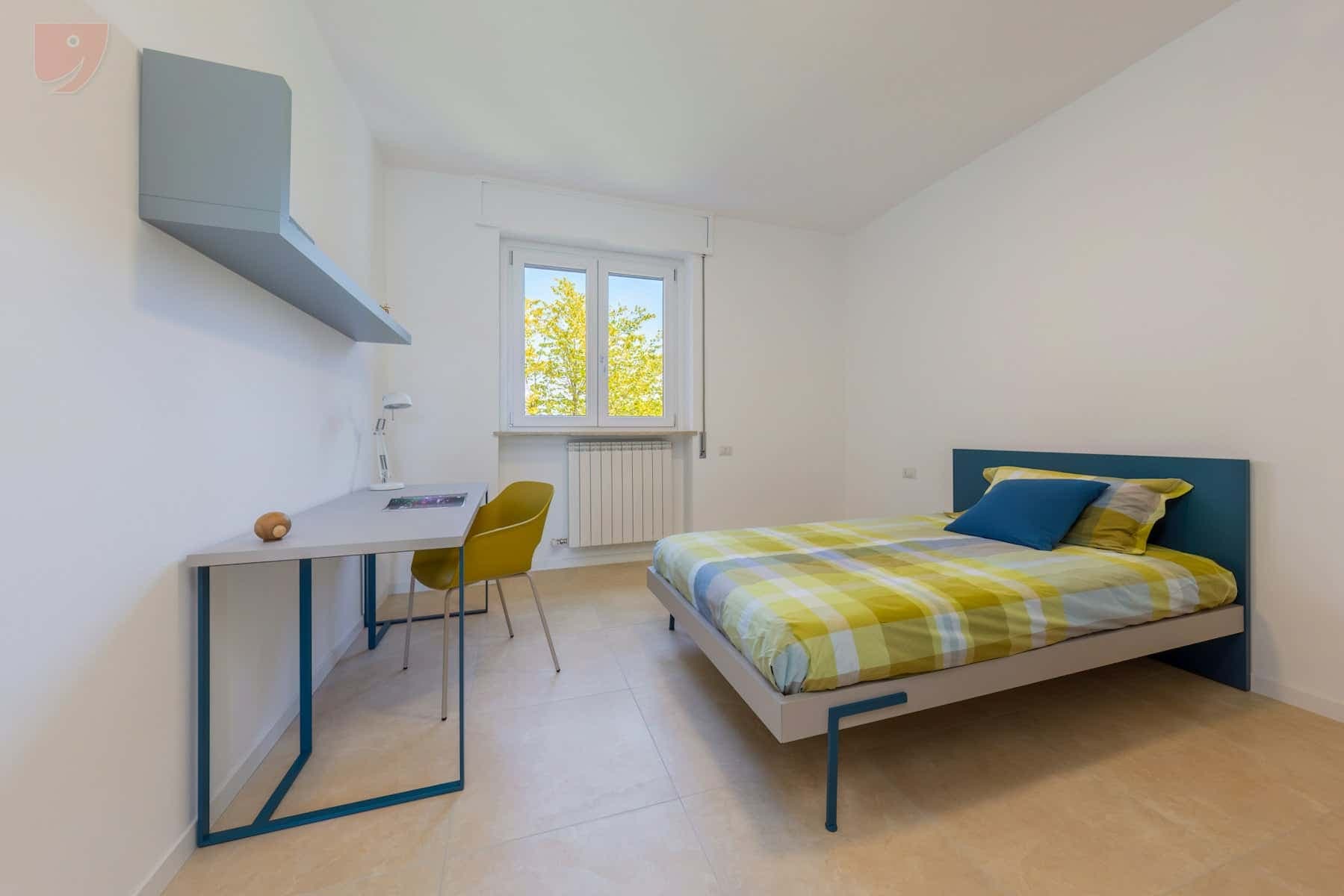 Room in Viale Famagosta, Milano for 90 m² with 4 bedrooms photo 1