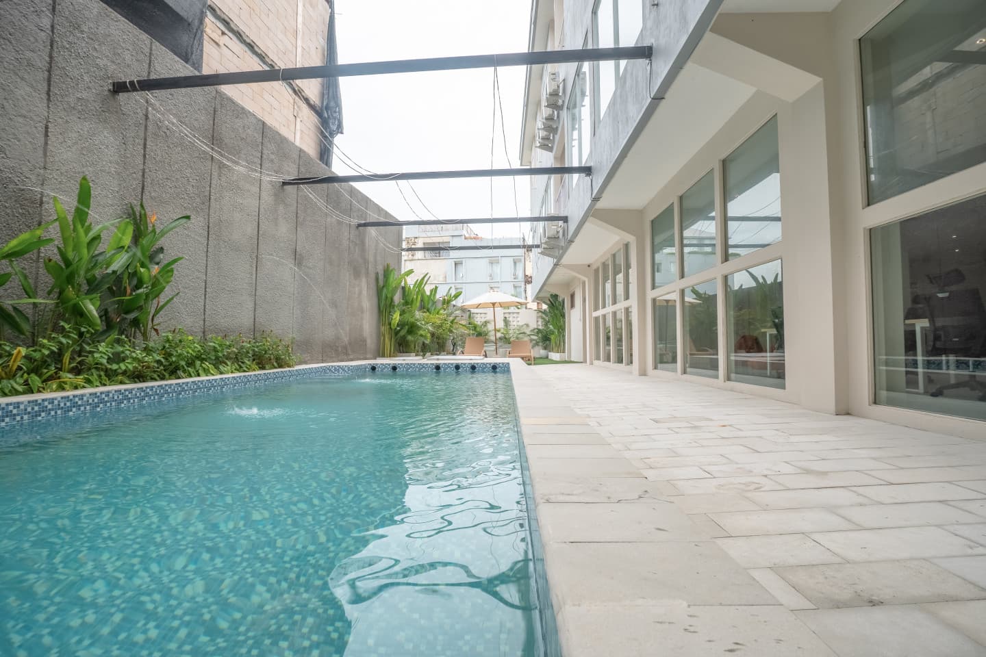 Chic tropical community with shared workspace and swimming pool photo 1