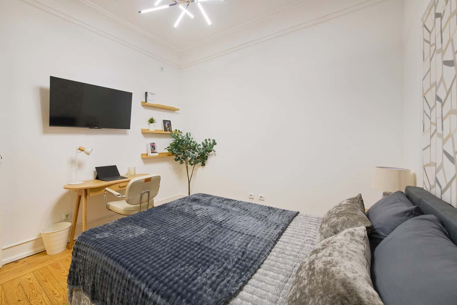 Room 4 - 70. Avenida Almirante Reis 229 2E photo 1