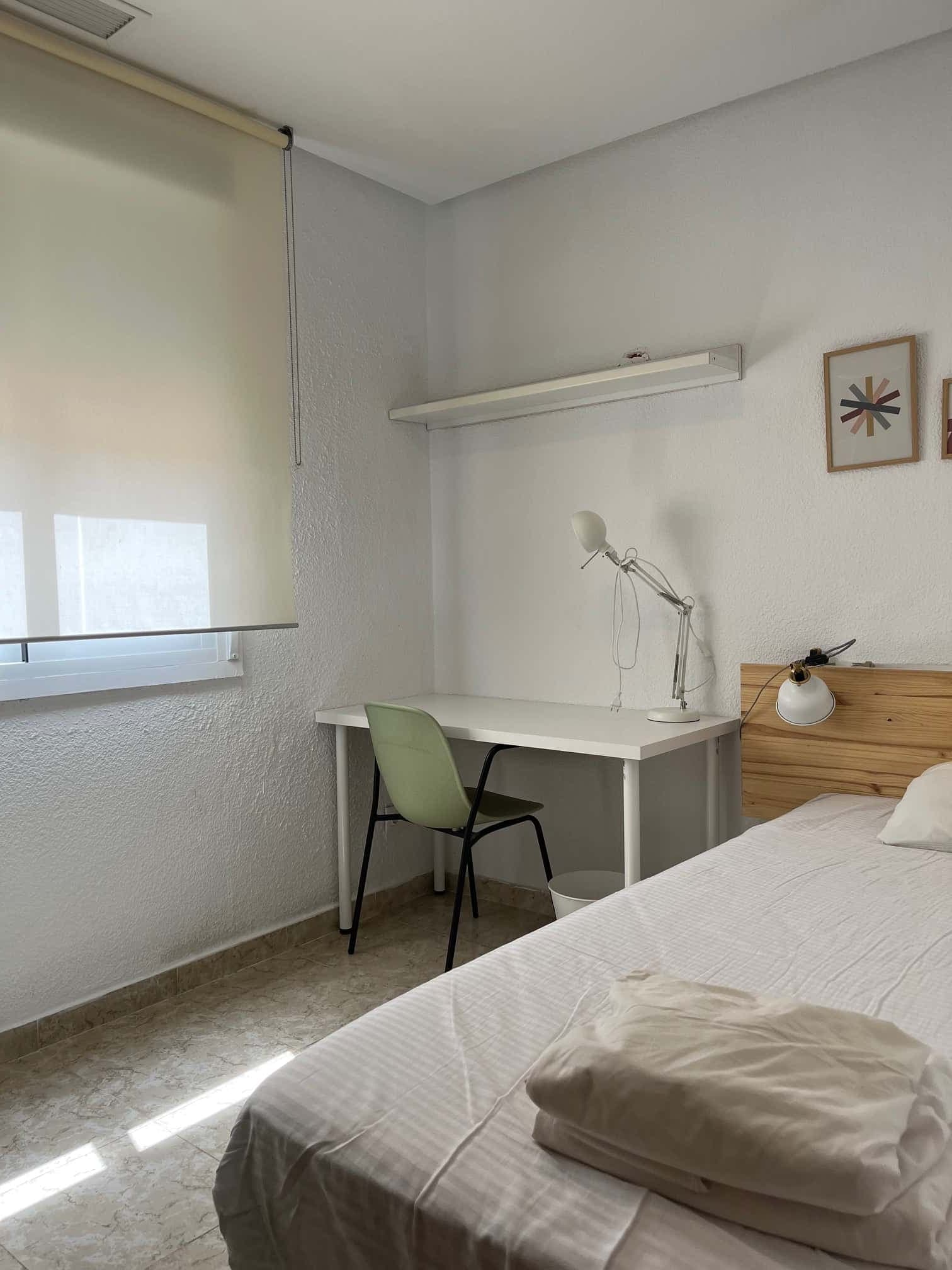 Room in Carrer Alfonso XIII, Elx for 130 m² with 4 bedrooms photo 1