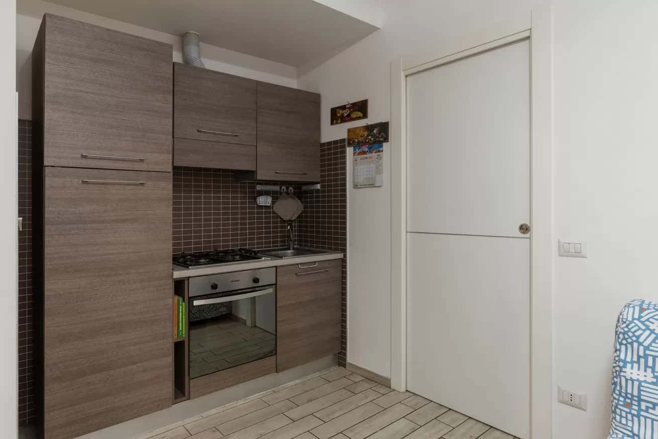 Sleek flat w/ easy access to central Rome photo 1