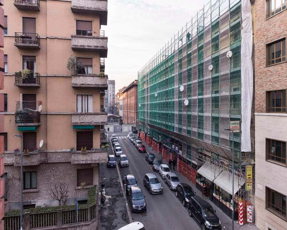 Stanza in Via Giulio Tarra photo 1