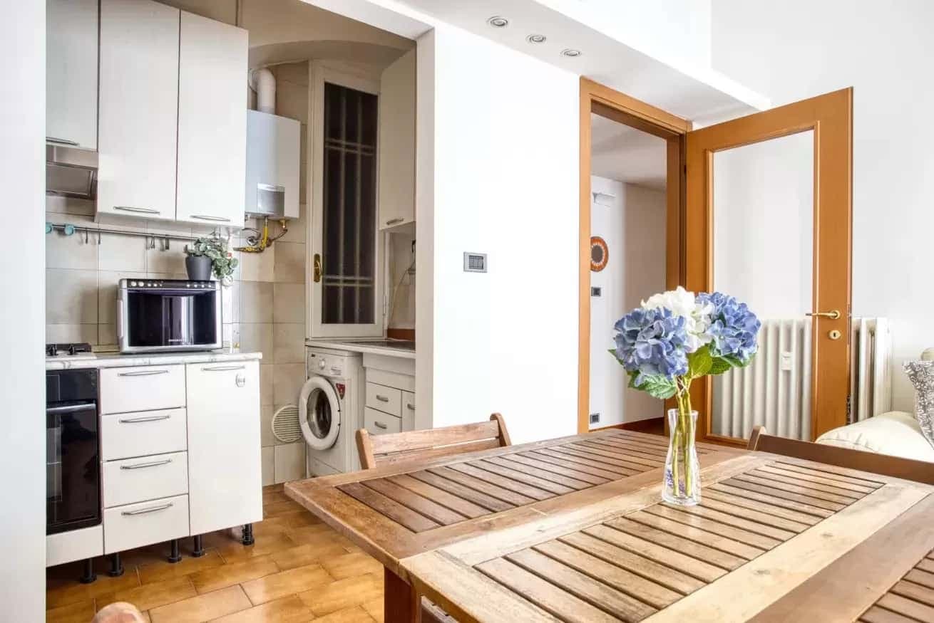 Adorable 1-bed flat near centre photo 1