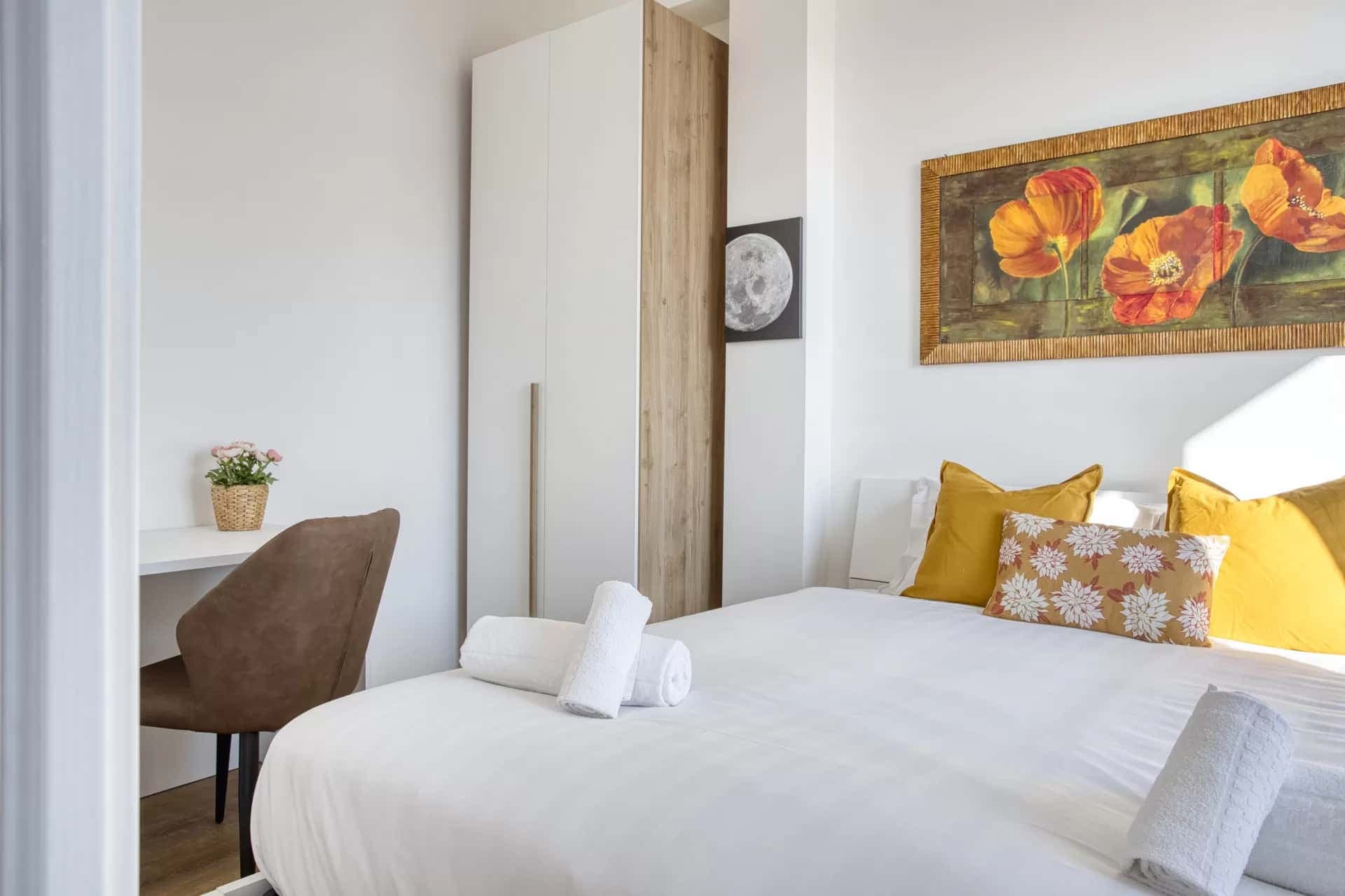 Comfy 1-bed flat w/ balcony photo 1