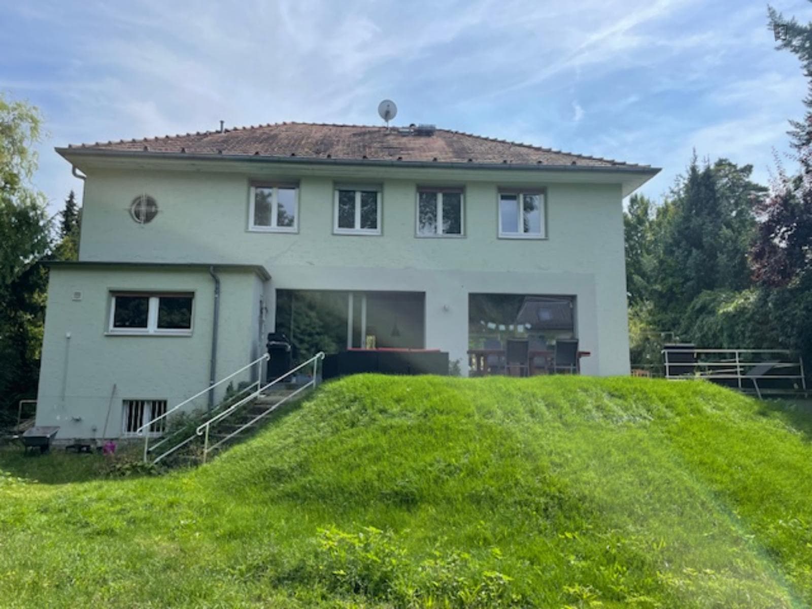 Homely single bedroom in Charlottenburg-Wilmersdorf photo 1