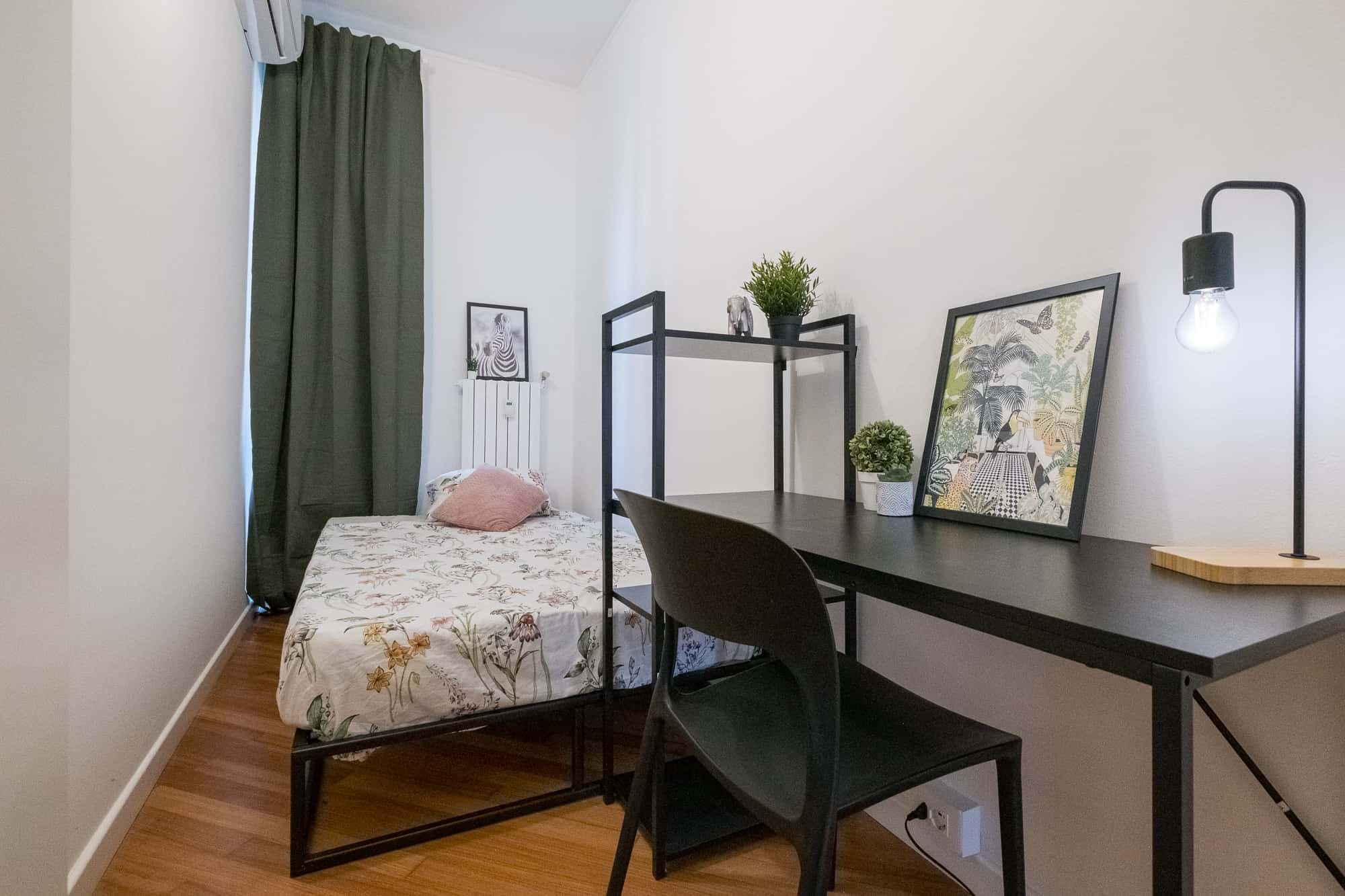 Via Sebino 19 - Room 4 photo 1