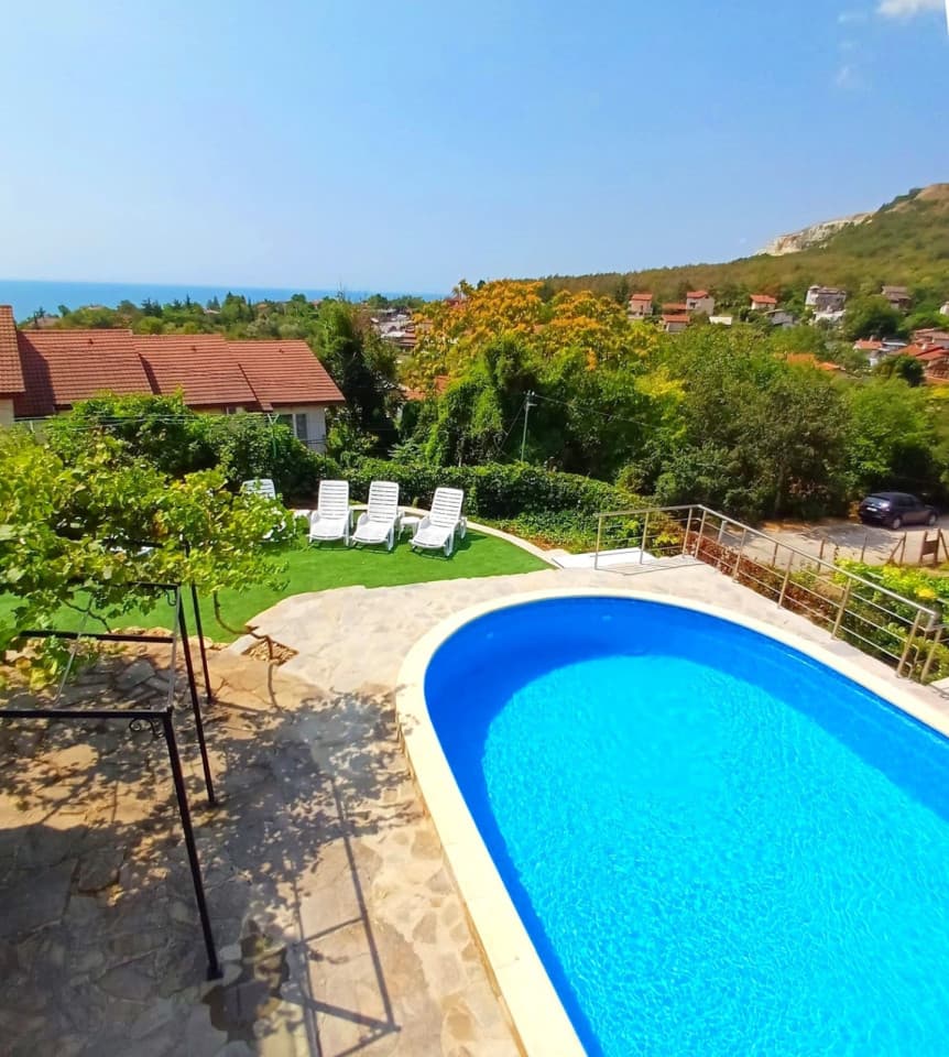 Property photo thumbnail