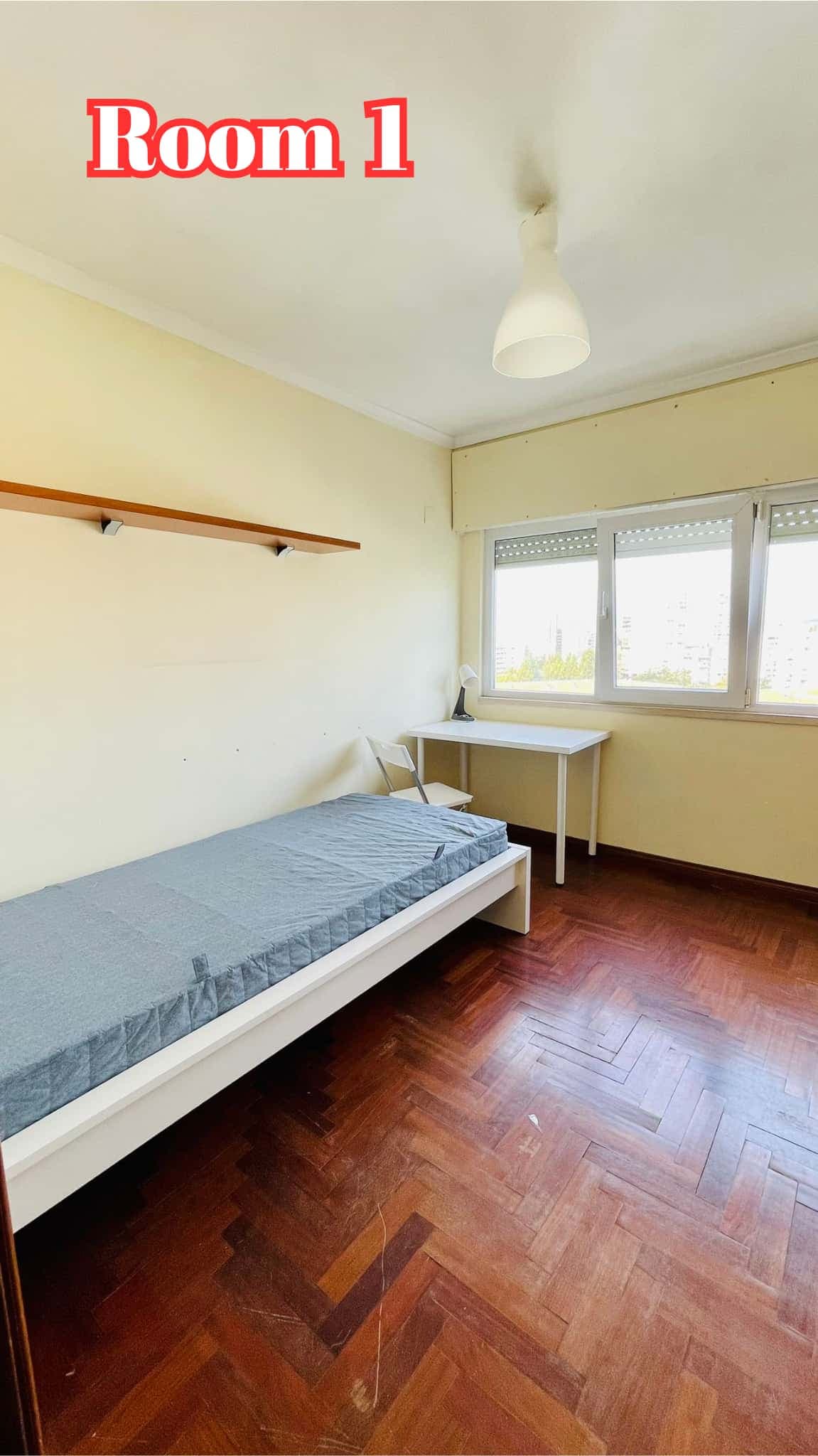 Comfortable room for rent in a 6-bedroom apartment in Olaias - Room 1 photo 1