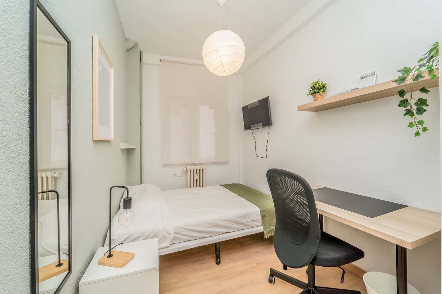 H6 - Calle Santuario 17, 2º DR - (6H3B), AG, VALLA photo 1