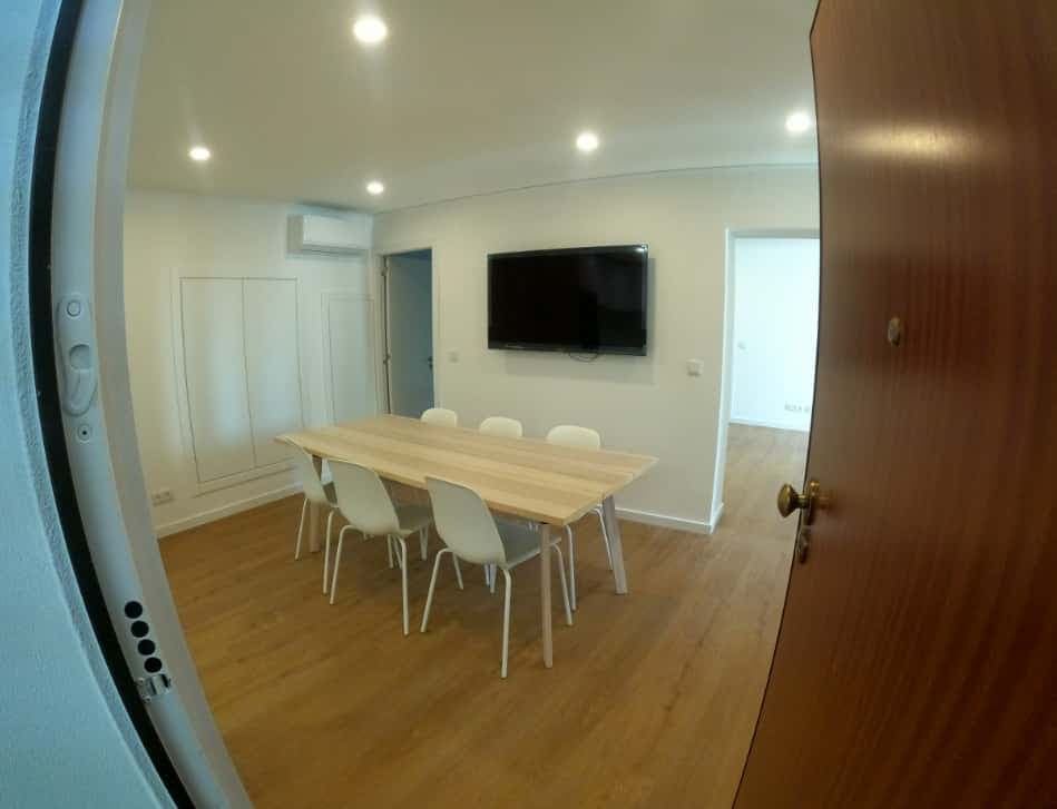 Renovated two-bedroom apartment near Rossio, Lisbon  (SEP-MAY Only) photo 1