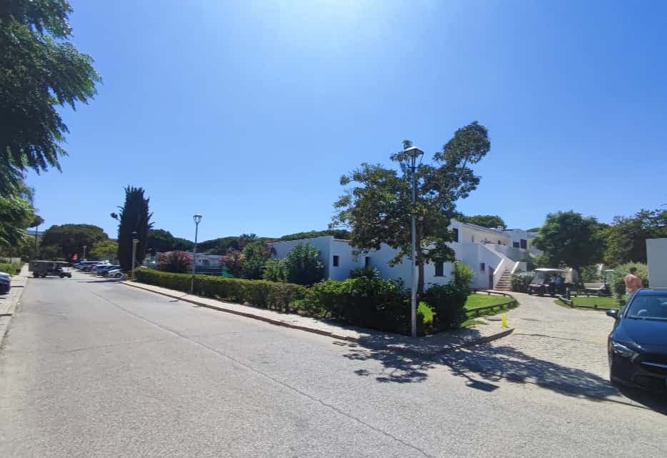 Cozy 1-bedroom apartment in the Balaia Golf Village Resort, Albufeira  (SEP-MAY Only) photo 1