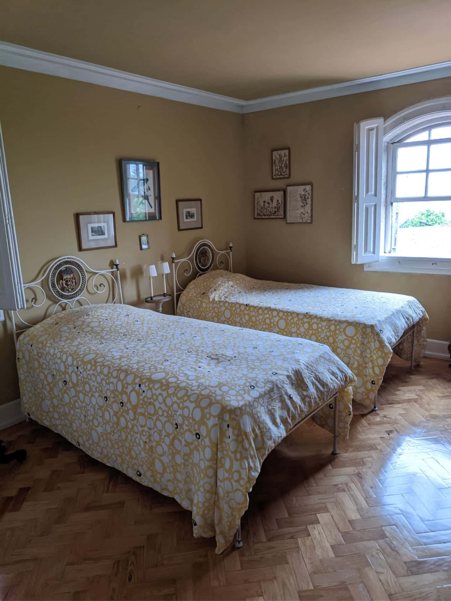 Twin room Girasol in a typical Portuguese home photo 1