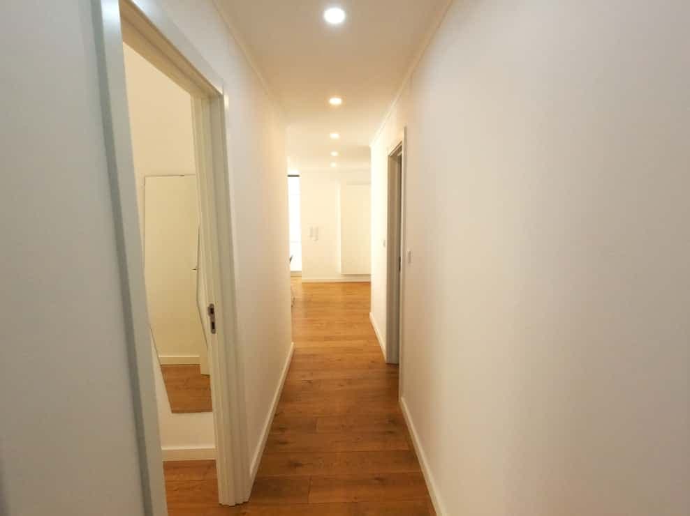 Modern 3-bedroom apartment in Benfica, Lisbon  (SEP-MAY Only) photo 1