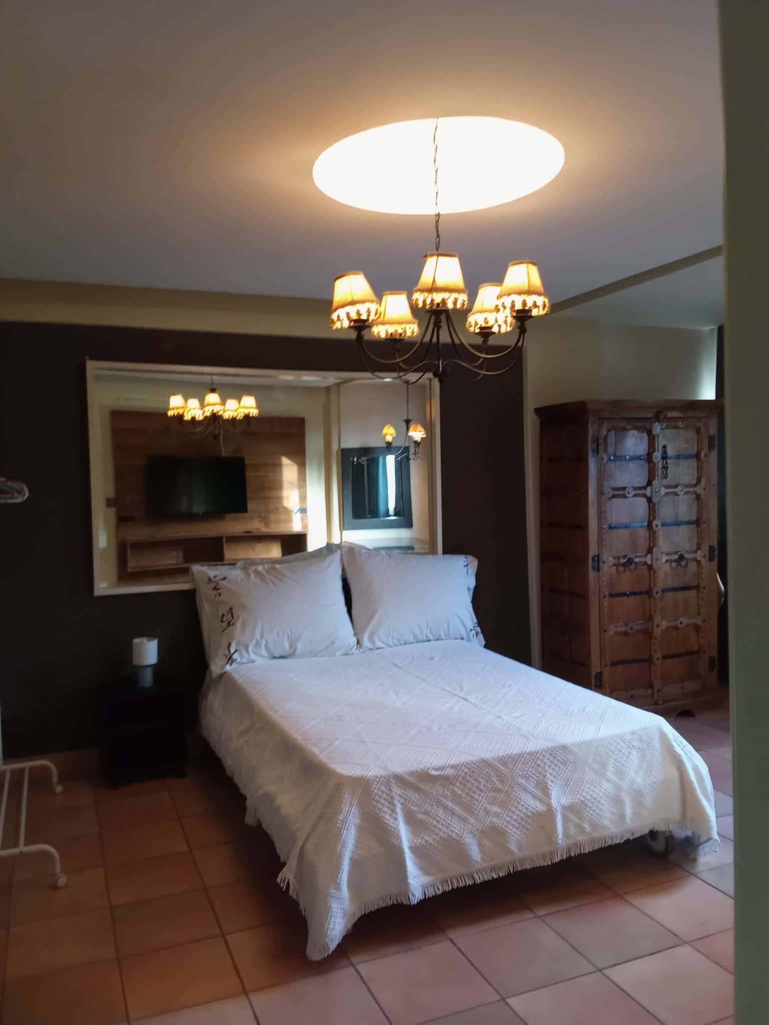 Spacious room in Benfica, Lisboa (men only) (no deposit needed) photo 1