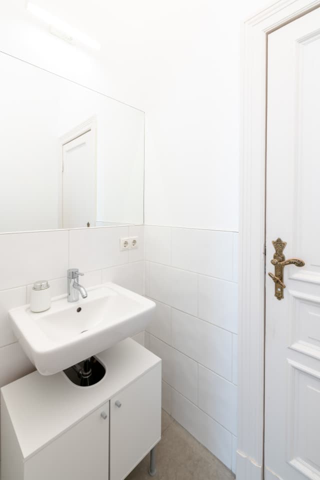 Beautiful Comfortable Apt. near U Augsburger Straße Metro Station photo 1